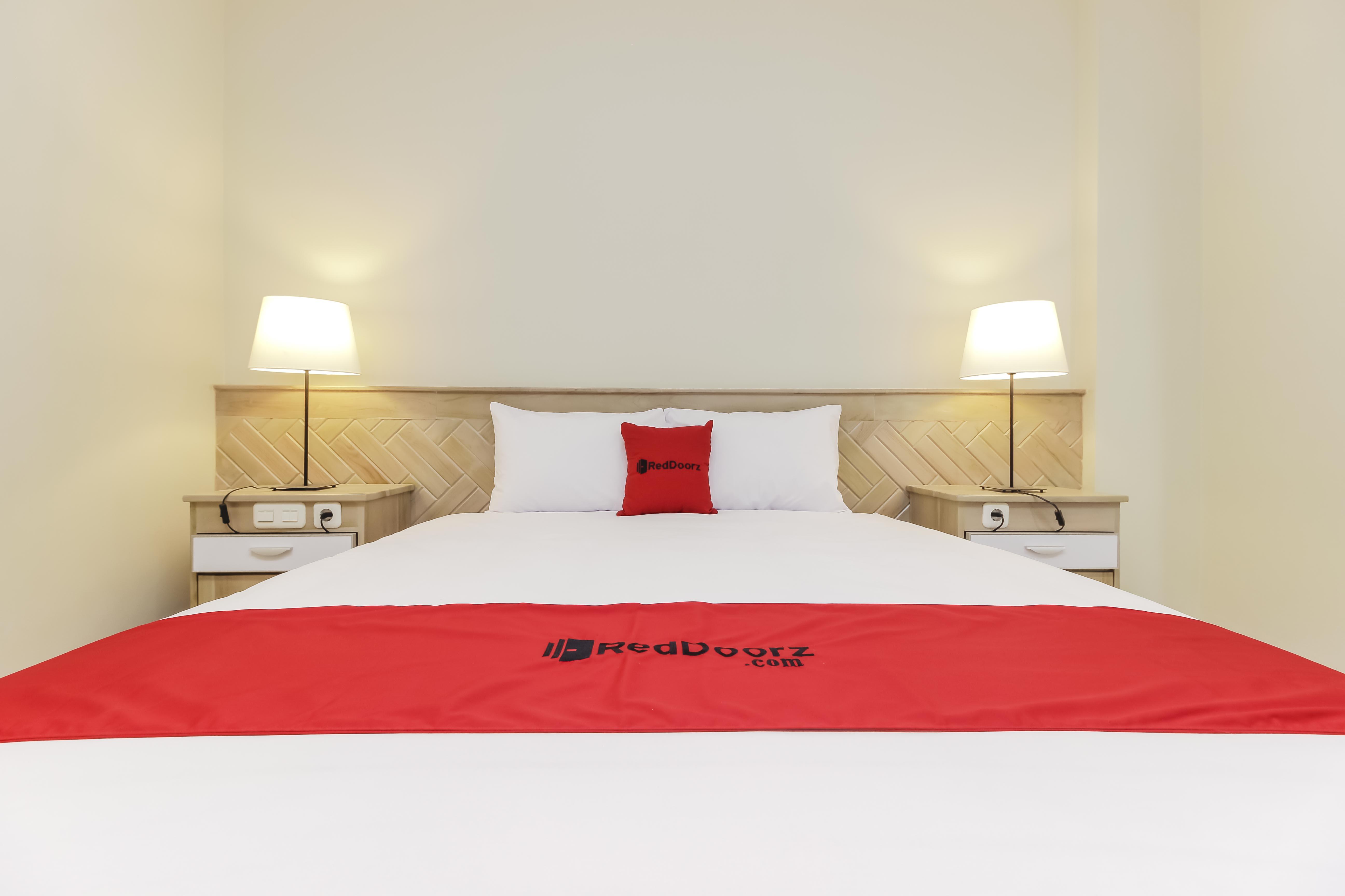 Reddoorz Premium Near Ragunan Zoo 2 Джакарта Экстерьер фото
